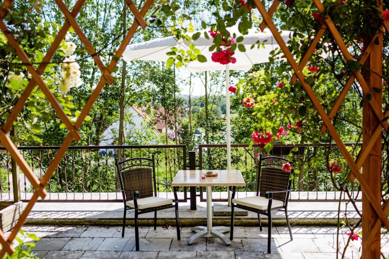 Hotel Restaurant Zwergschloesschen เกรา ภายนอก รูปภาพ