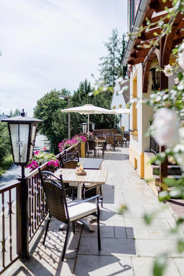 Hotel Restaurant Zwergschloesschen เกรา ภายนอก รูปภาพ