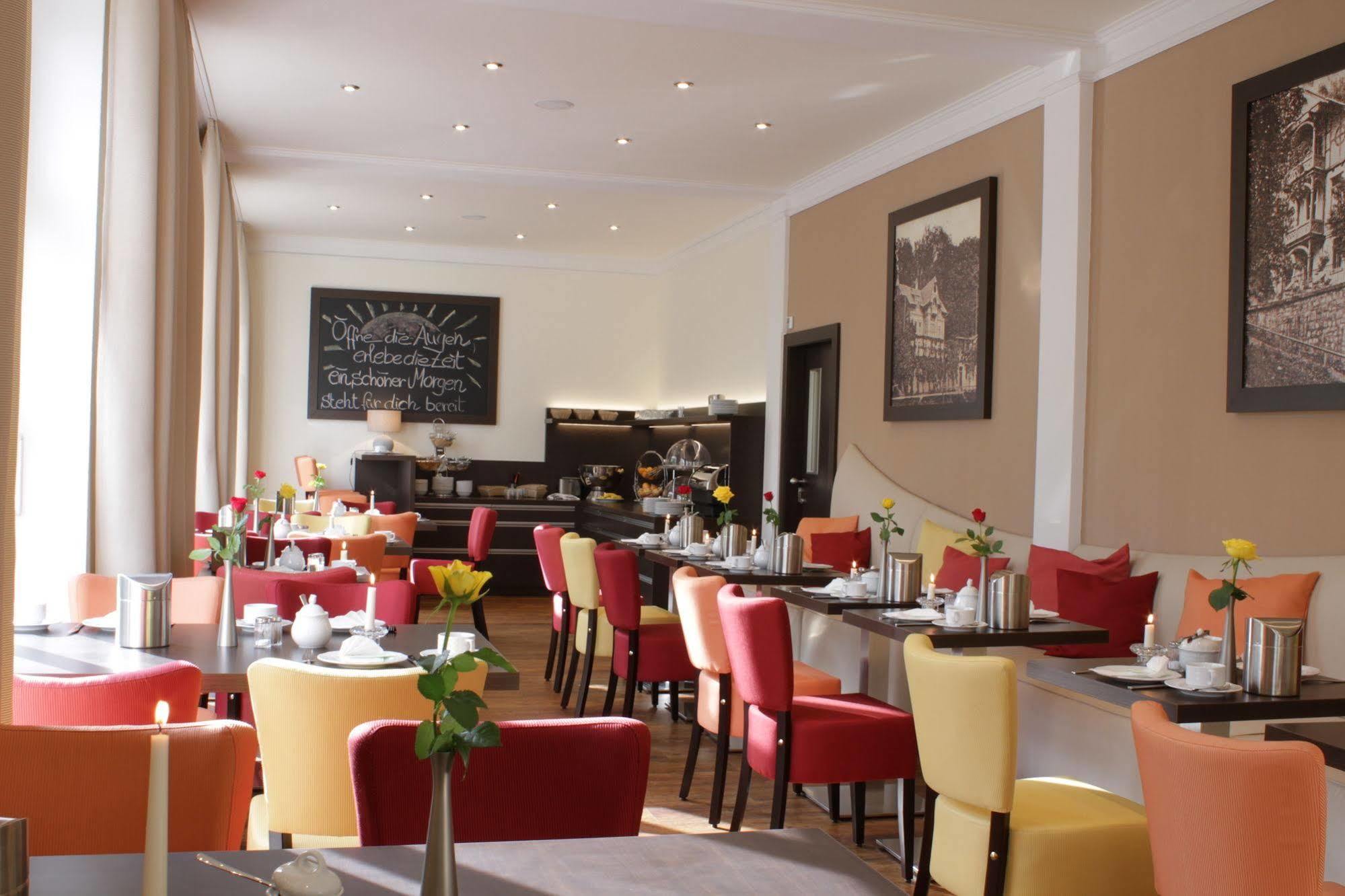 Hotel Restaurant Zwergschloesschen เกรา ภายนอก รูปภาพ