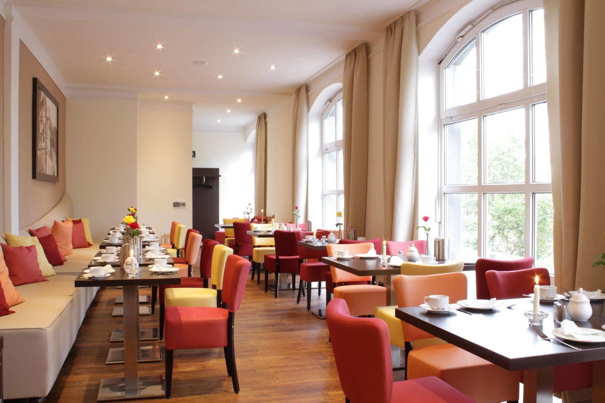 Hotel Restaurant Zwergschloesschen เกรา ภายนอก รูปภาพ