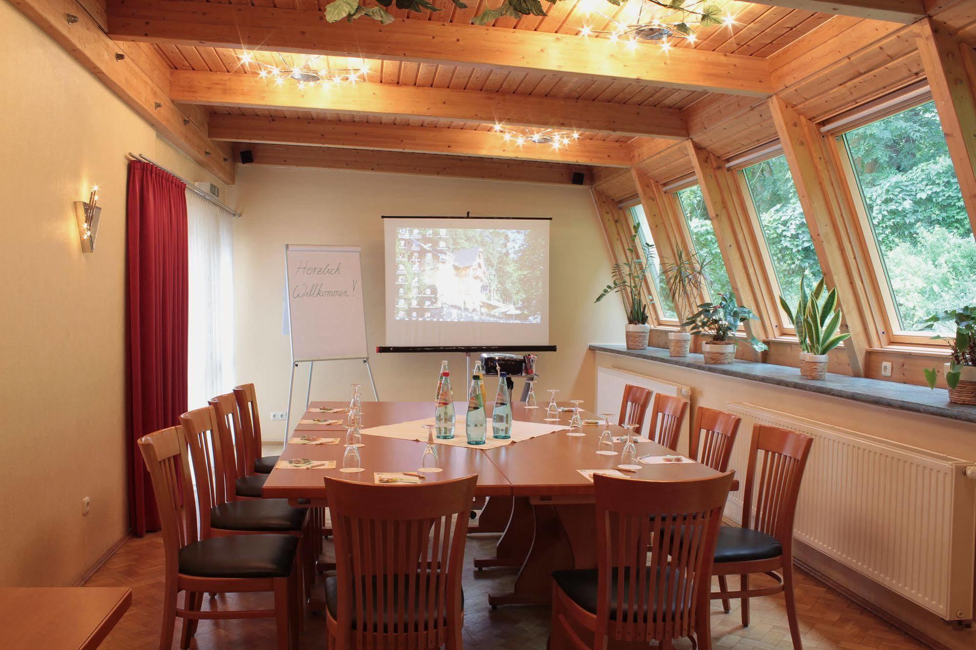 Hotel Restaurant Zwergschloesschen เกรา ภายนอก รูปภาพ